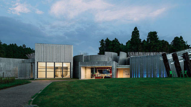 市原湖畔美術館